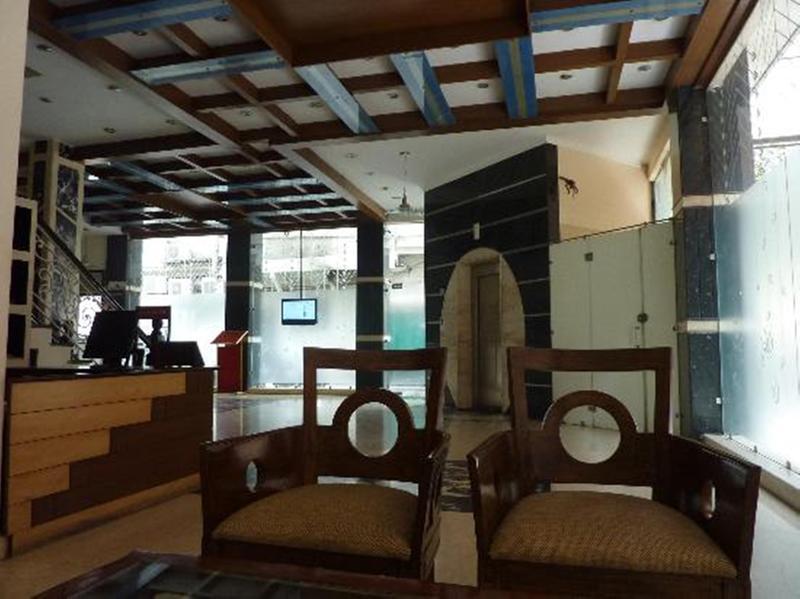Hotel Maya 'New Delhi' Екстериор снимка